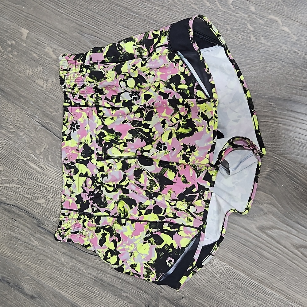 Lululemon hotty hot shorts reflective 2.5"
